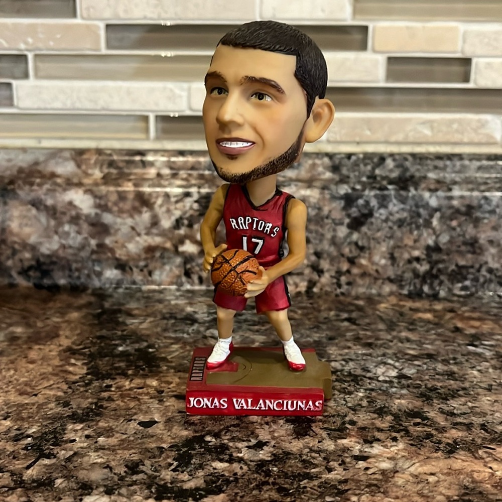 Raptors-Jonas Valanciunas Bobblehead